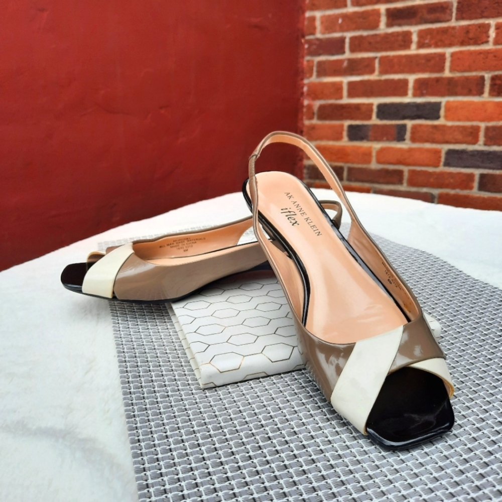 Anne Klein Jacob Peep Toe Slingback Faux Patent Kitten Heels Dress Shoes 6